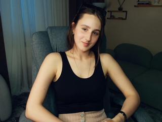 Antonia Darby webcam flirt4free model stream image