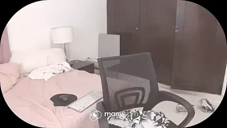 SkyAndSeth webcam model stream image