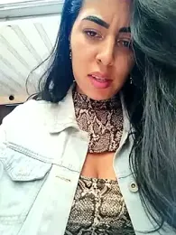 Luianna webcam model stream image