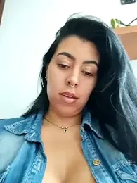 Luianna webcam stripchat model stream image