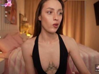 MilaLuxury webcam bongacams model stream image