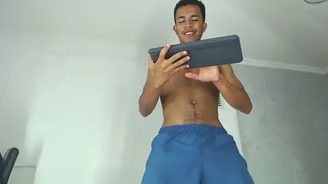 aston_xvera webcam model stream image