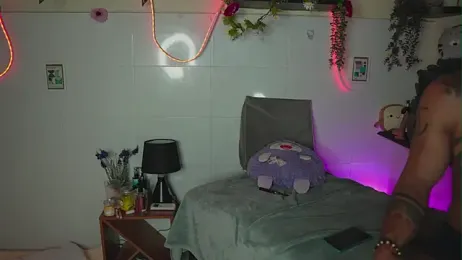 bri_cullen webcam model stream image