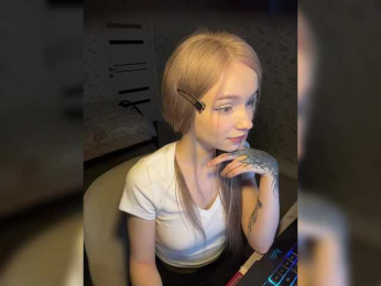 -BabyMia- webcam model stream image