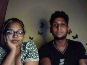 Onecutecouple webcam model stream image