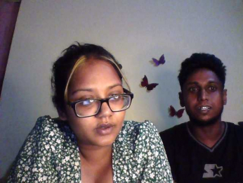 Onecutecouple webcam model stream image