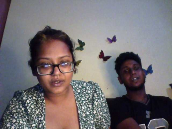 Onecutecouple webcam model stream image