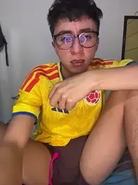 CamiRojas_boy webcam model stream image