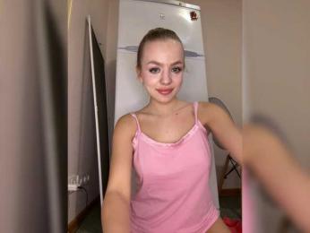 Darina_Royce_ webcam model stream image