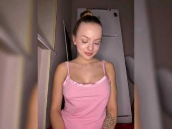 Darina_Royce_ webcam model stream image