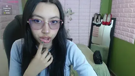 Moon_Kitty_ webcam model stream image