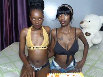 VelvetCuties webcam bongacams model stream image