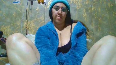 Gigi_32 webcam model stream image