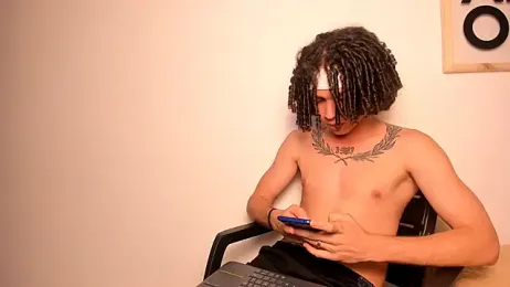 logan_rolling webcam model stream image