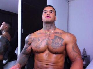 Darius Ions webcam flirt4free model stream image