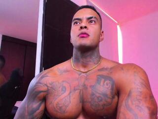 Darius Ions webcam model stream image