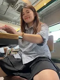 Emily_9xx webcam model stream image