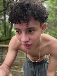 yoursexyjose webcam stripchat model stream image