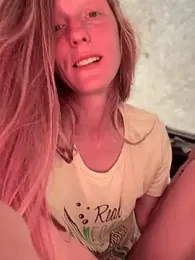 GoldenFlameGoddess webcam stripchat model stream image