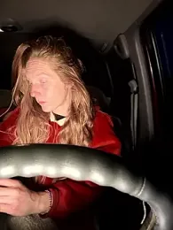 GoldenFlameGoddess webcam model stream image