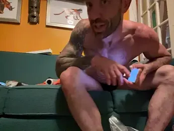 trash4cash webcam model stream image