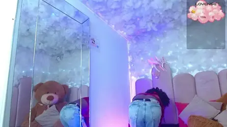 puca_ebony webcam model stream image