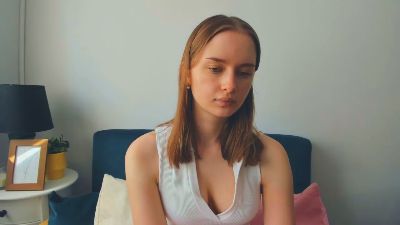 GraceAlluring webcam model stream image