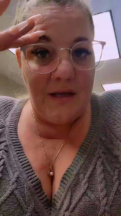 Appleass_Milf webcam model stream image