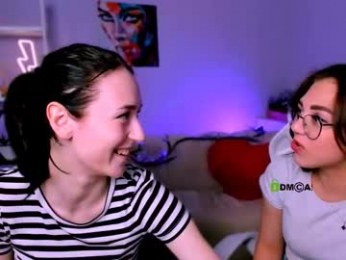 kiki_swan webcam chaturbate model stream image