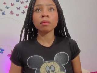 thinsamathagirl webcam model stream image