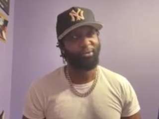 heseverlasting webcam model stream image