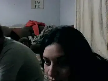 Maia_mntt webcam model stream image