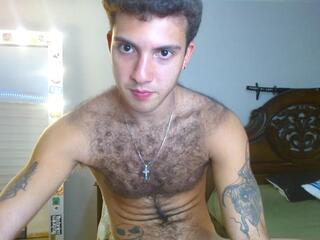 Zack Buttoon webcam model stream image