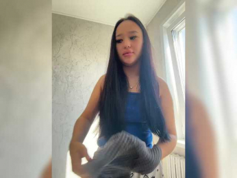 SonyaLess webcam model stream image