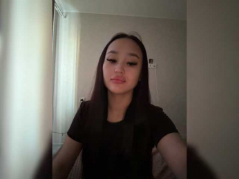 SonyaLess webcam model stream image