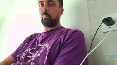 Johnbel96_ webcam model stream image
