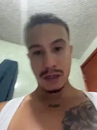 DominickSullivan webcam model stream image