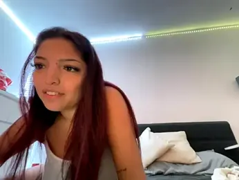 maj0lie webcam model stream image