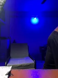 0mniscient webcam model stream image
