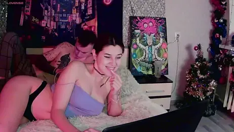 Closer_to_us webcam model stream image