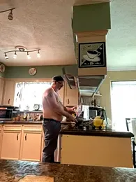 superbearboss webcam stripchat model stream image