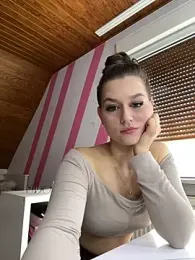 TeenMadisonRose webcam stripchat model stream image