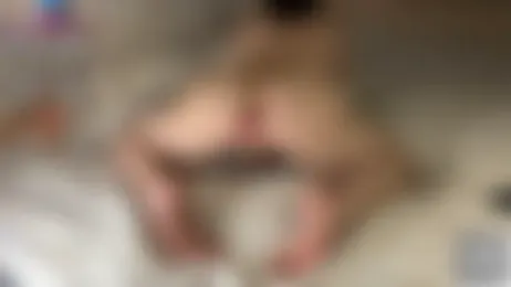 curlyboyy_ webcam model stream image