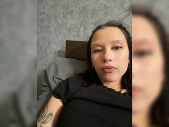 AngelaXSmile webcam model stream image