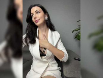 HannaGerman webcam model stream image