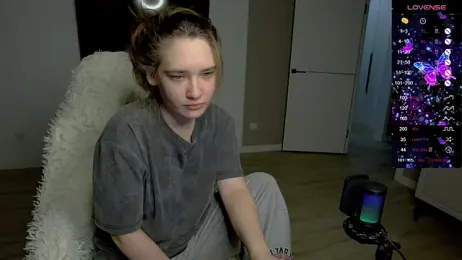 Holly_Molii webcam model stream image