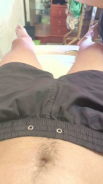 Manol072 webcam model stream image