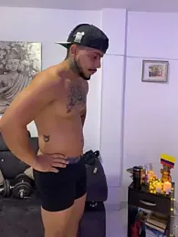 DeimonOficial webcam model stream image