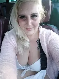 BecciDeluxe webcam stripchat model stream image