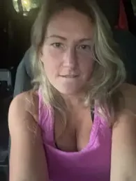 sophiasloane webcam stripchat model stream image